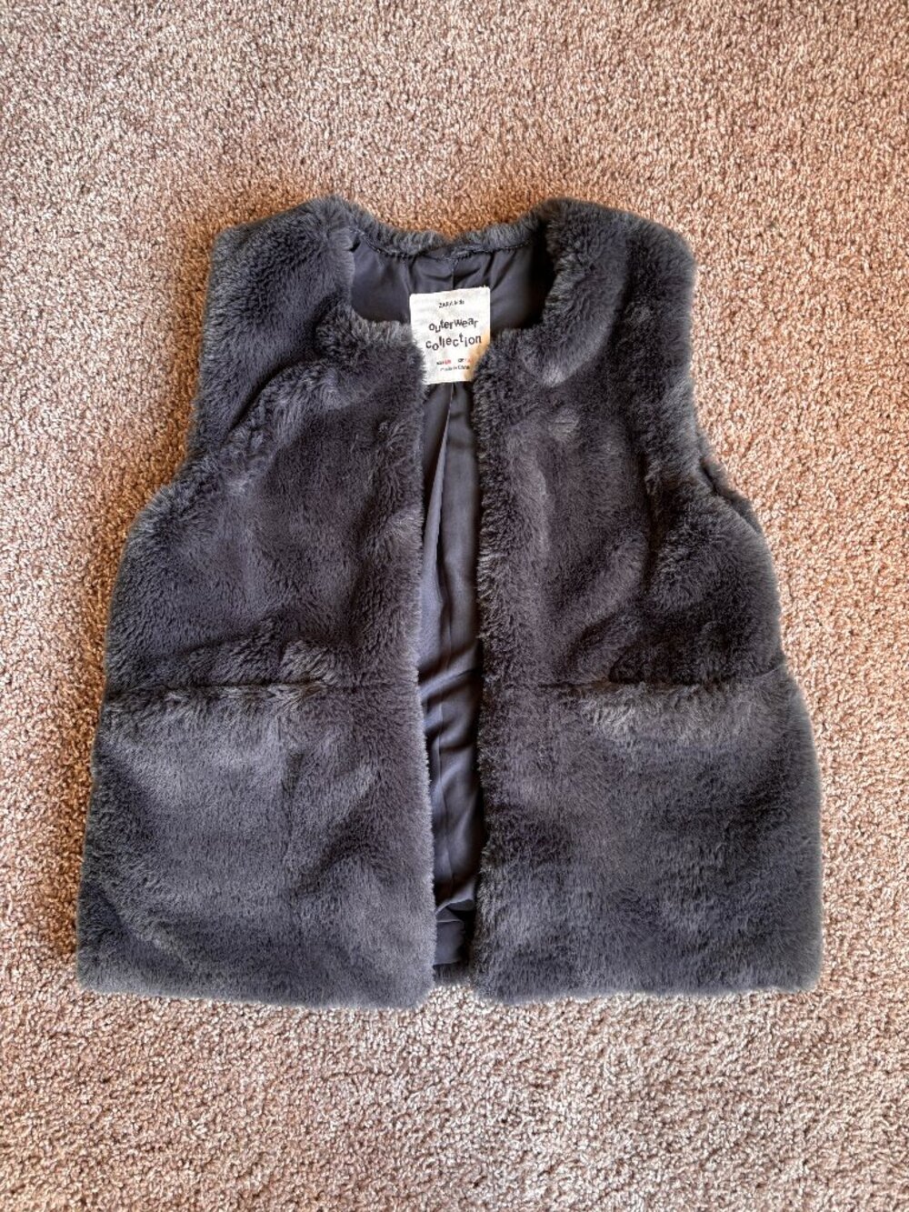 Zara Kids Plush Faux Fur Vest Charcoal Gray Size 8/9